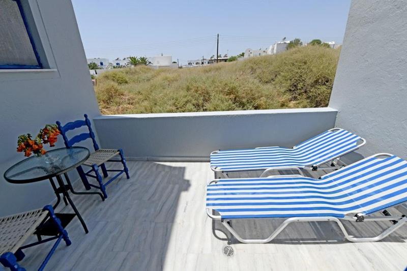 Lunar Santorini Hotel Perissa  Dış mekan fotoğraf