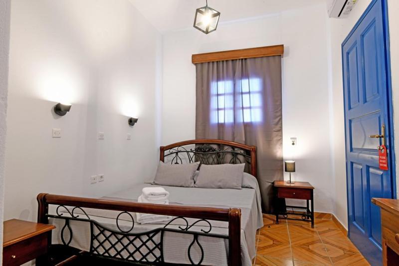 Lunar Santorini Hotel Perissa  Dış mekan fotoğraf