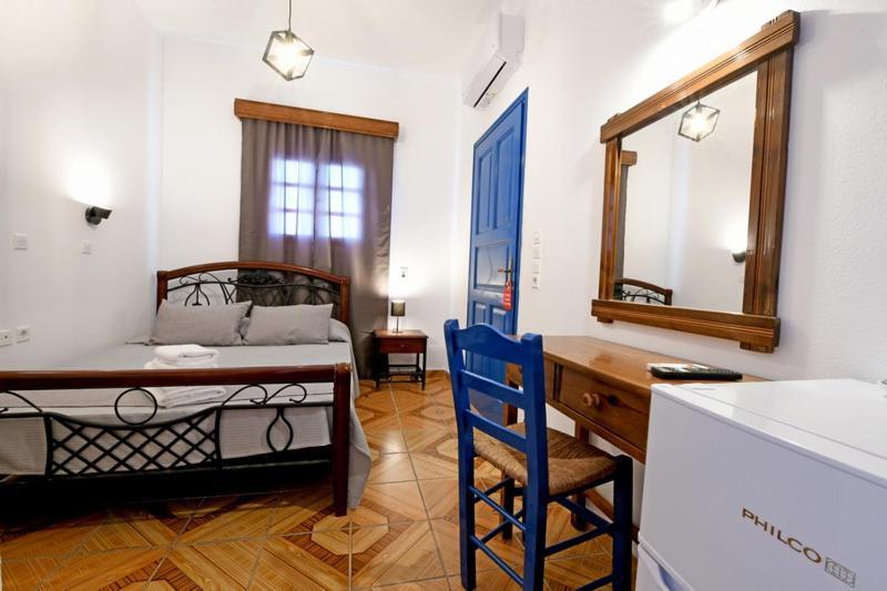 Lunar Santorini Hotel Perissa  Dış mekan fotoğraf