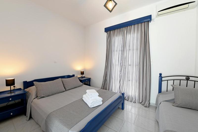 Lunar Santorini Hotel Perissa  Dış mekan fotoğraf